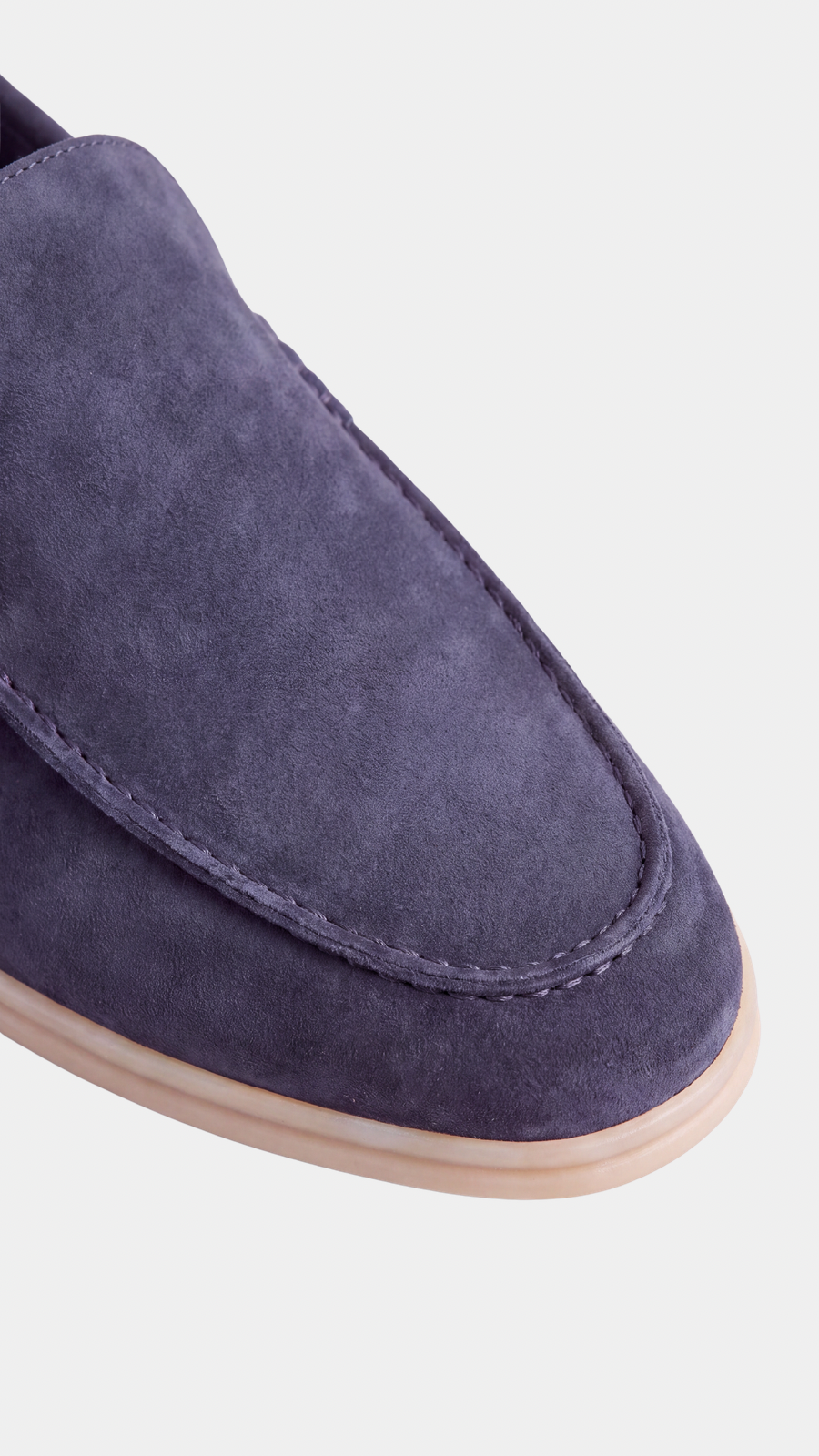 Navy Low Steppers - detail suède textuur en stiksel