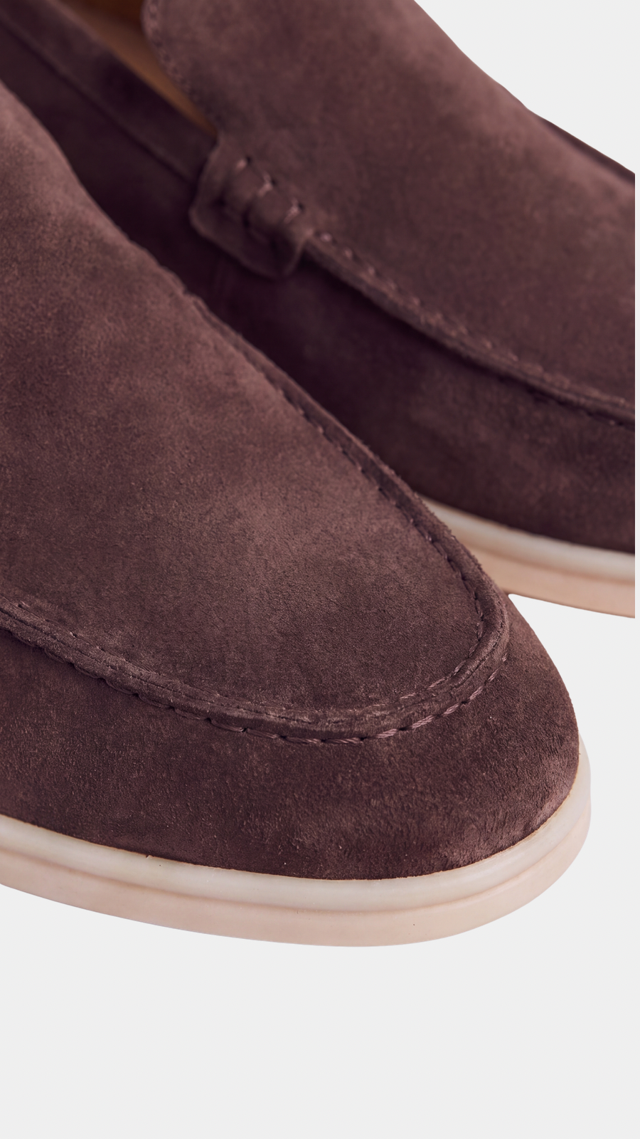 Dark Brown Low Steppers - detail suède textuur en stiksel